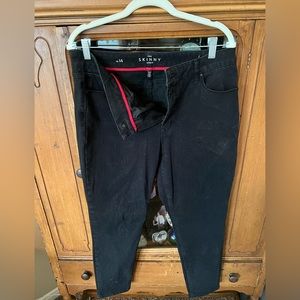 WHBM skinny black ankle jeans size 14.